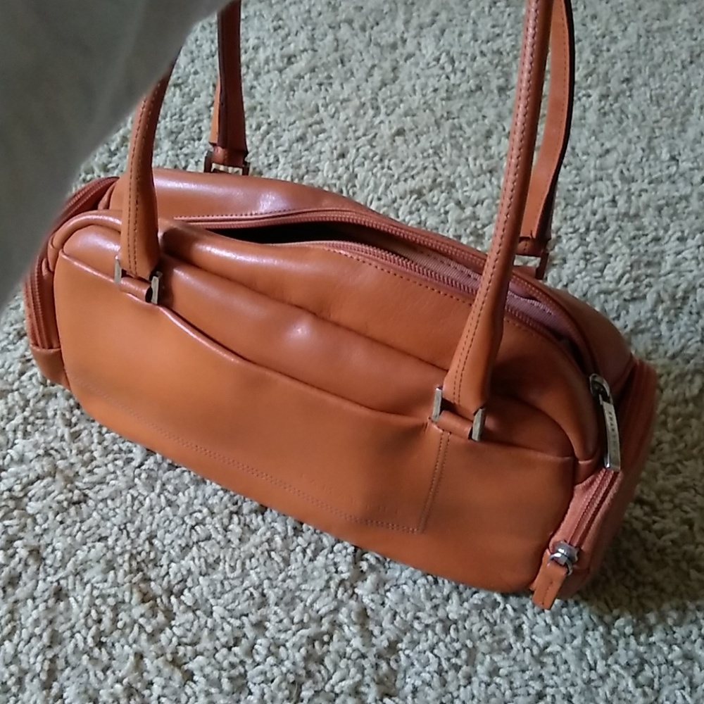 Lamarthe leather handbag - Picture 5 of 8